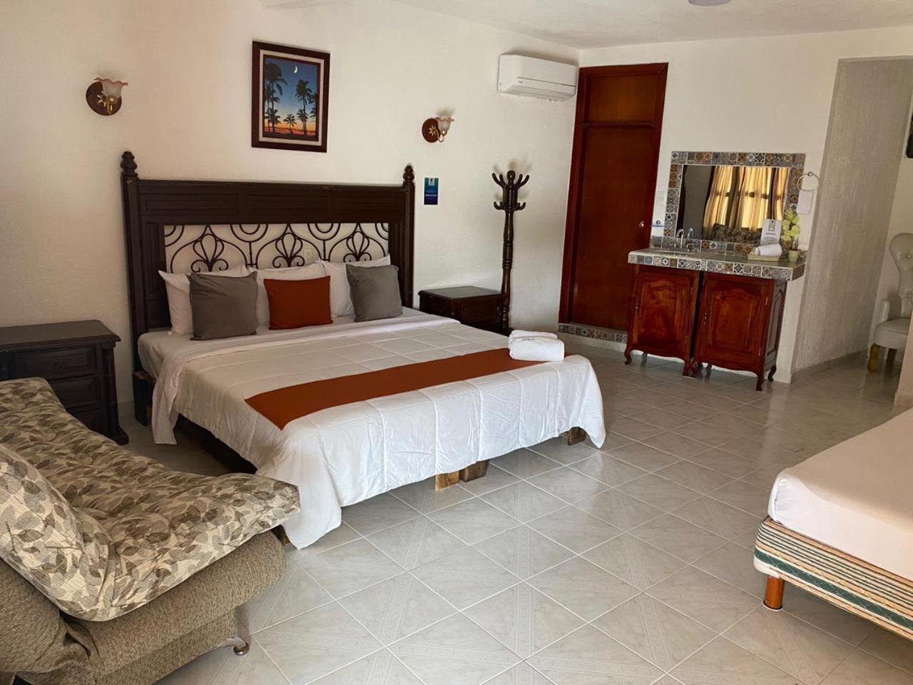 Hotel HF Hacienda San Francisco Puente Nacional Buitenkant foto