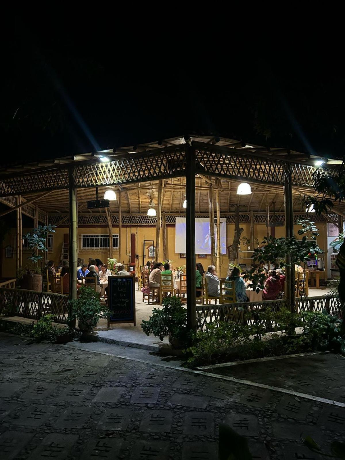 Hotel HF Hacienda San Francisco Puente Nacional Buitenkant foto